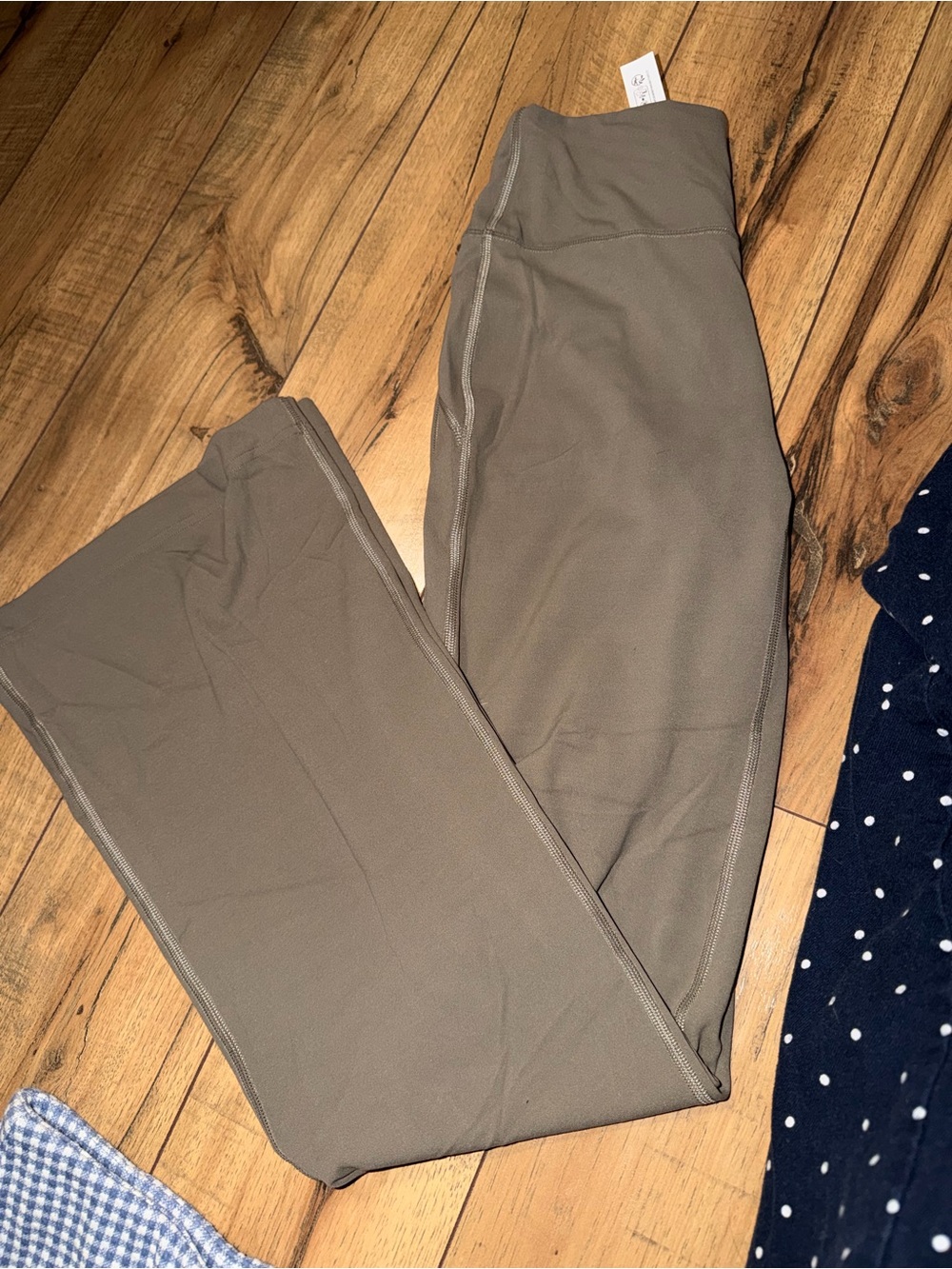NWOT lululemon groove nulu flares